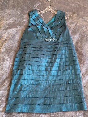 JESSICA HOWARD DRESS SHIMMER GREEN TEAL SHUTTER PLEATS 24W